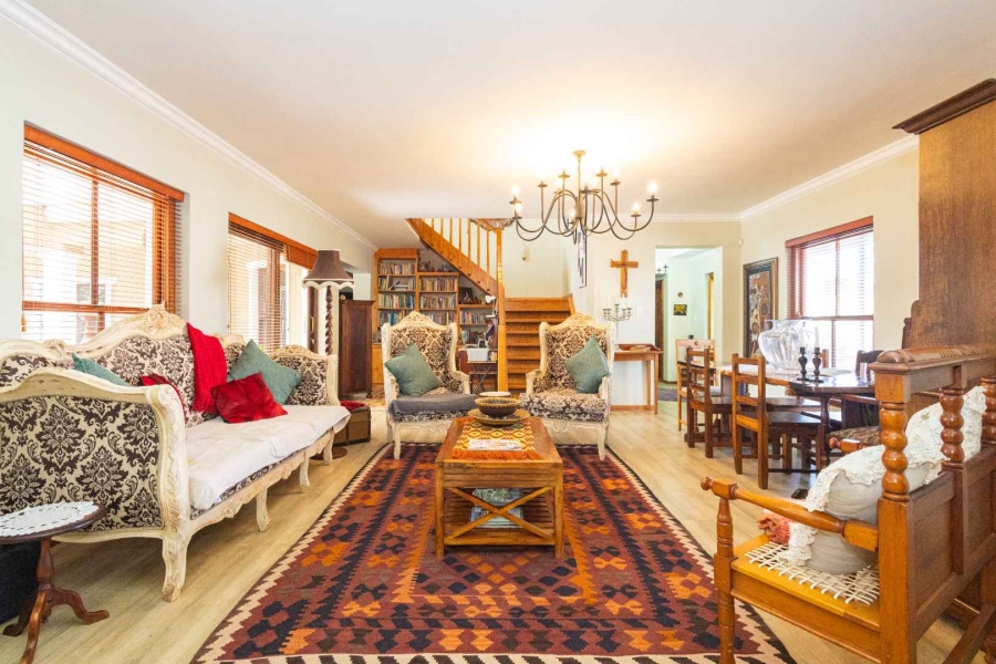 4 Bedroom Property for Sale in Panorama Western Cape